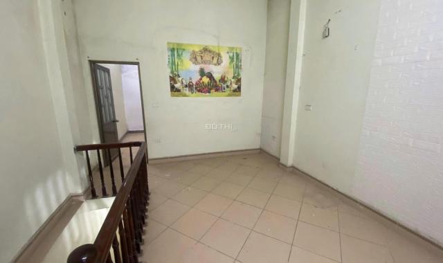 Bán nhà riêng Yên Nghĩa, 130 triệu/m2, 38,5m2, 2PN + 2WC, sát chợ , sátkdt