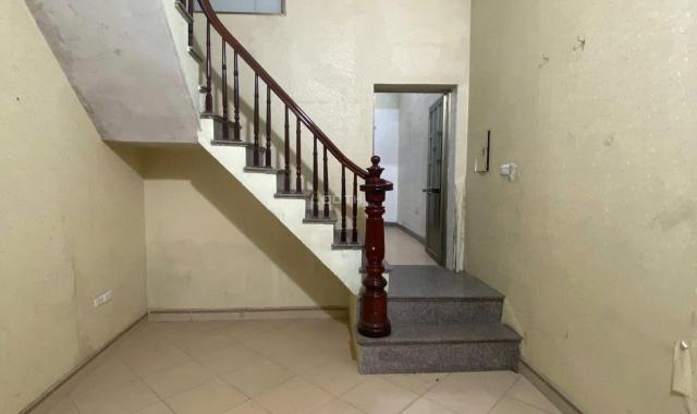 Bán nhà riêng Yên Nghĩa, 130 triệu/m2, 38,5m2, 2PN + 2WC, sát chợ , sátkdt