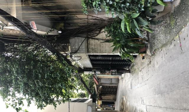 Bán nhà mặt tiền khủng,ô tô tránh,xách vali về ở luôn.