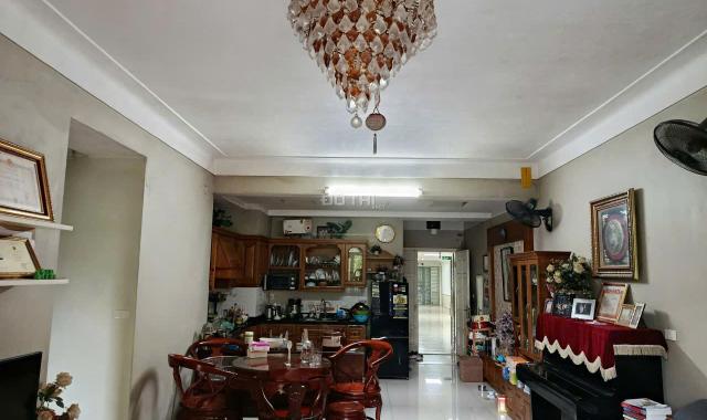 Bán căn hộ toà C6 Trần Hữu Dực Mỹ Đình 133m2 3PN nội thất xịn 6.x tỷ