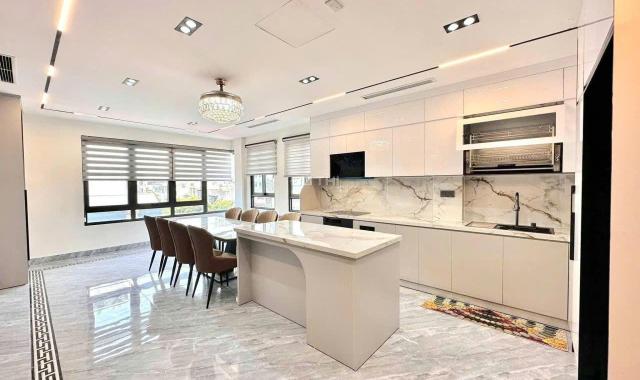 CÓ 102. BÁN NHÀ LÝ SƠN  LONG BIÊN, 7 TẦNG, GA RA Ô TÔ NGỦ T1, 3 BƯỚC RA PHỐ, GIÁ HỜI