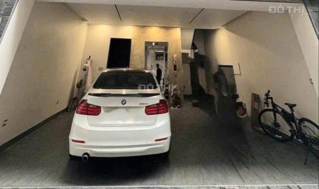 TUYỆT PHẨM. BÁN NHÀ LÂM HẠ LONG BIÊN, PHÂN LÔ, GA RA Ô TÔ CAMRY, KD, GIÁ MỀM