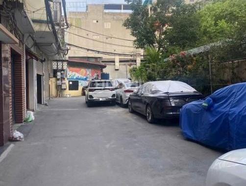 Cần bán nhanh nhà chính chủ phố Sơn Tây, MT 5,5m, 25/28m2, 3 tầng 1 tum, gần Lăng Bác.