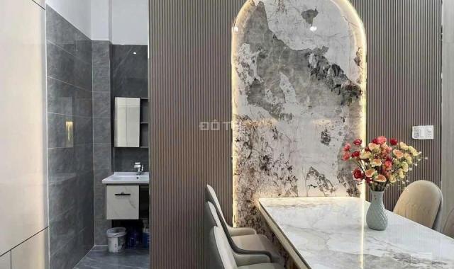 NHÀ 1 TRỆT 1 LẦU MỚI XÂY – SHR – GẦN CHỢ BÌNH CHÁNH – CẦN ĐƯỚC, LONG AN – GIÁ CHỈ 1.8 TỶ