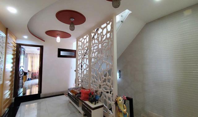 Bán nhà mặt tiền 4 tầng ở và kinh doanh đường Phương Sài, TP Nha Trang DT 88m2(ngang 4)