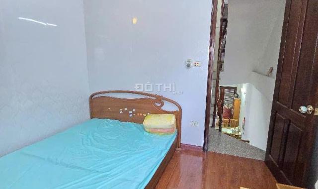 Bán nhà Nguyễn Chí Thanh, Nhà đẹp, Ô tô tránh, 50m2. 21.8 Tỷ.