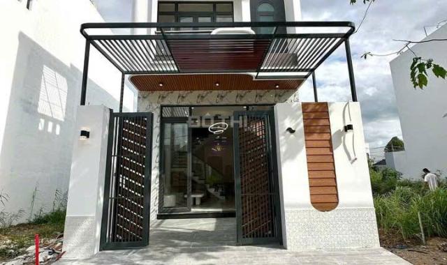 MUA NHÀ TẶNG VÀNG THẦN TÀI 9999 .CHỈ 2tỷ5 SIÊU PHẨM NGAY KHU DÂN CƯ SẦM - CẦN ĐƯỚC - LONG AN