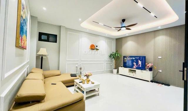 HBT - PHÂN LÔ Ô TÔ ĐỖ CỬA - NGÕ THÔNG KINH DOANH VĂN PHÒNG HỢP LÝ