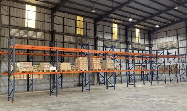 Cho thuê  600m2 kho , xưởng tại khu CN Đài Tư Long Biên , Hà Nội.