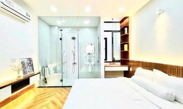 Bán gấp nhà Giá 3 tỷ550 TL, Nguyễn Đình Chiểu, phường 4 Quận 3 4 tầng đường trước nhà 5m