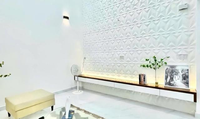 Bán gấp nhà Giá 3 tỷ550 TL, Nguyễn Đình Chiểu, phường 4 Quận 3 4 tầng đường trước nhà 5m