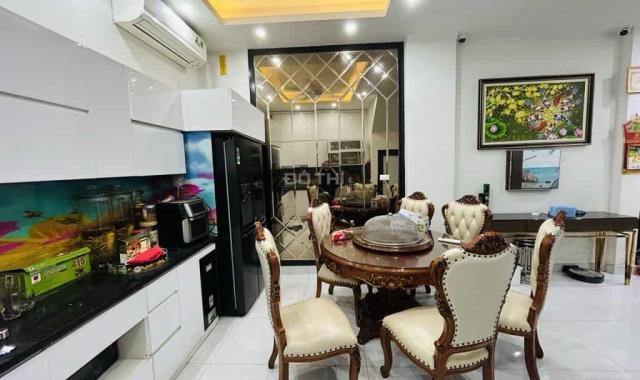NHÀ SIÊU ĐẸP  trung tâm quận Hai Bà Trưng, ngõ thông, ngõ đẹp, morning đỗ cửa.