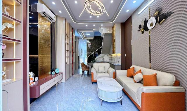 BÁN NHÀ PHÂN LÔ NGUYỄN TRÃI – THANH XUÂN – GẦN NGÃ TƯ SỞ – VIEW ROYAL CITY – Ô TÔ ĐỖ CỬA – CHỈ 11 T
