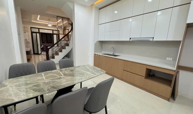 Bán gấp nhà Bùi Xương Trạch 40m2 4 tầng 3.7m mặt 12.6 tỷ