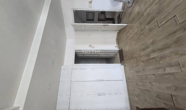 Bán nhà mặt phố Lâm Văn Bền, Tân Thuận Tây, Quận 7, 19,2 tỷ, 50m2