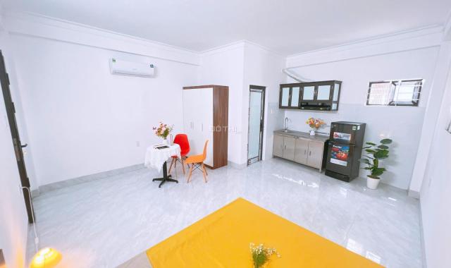 Studio 40m² full nội thất, cửa sổ lớn – Lạc Long Quân, Tây Hồ, 5tr