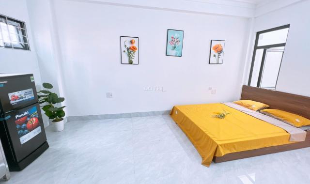 Studio 40m² full nội thất, cửa sổ lớn – Lạc Long Quân, Tây Hồ, 5tr