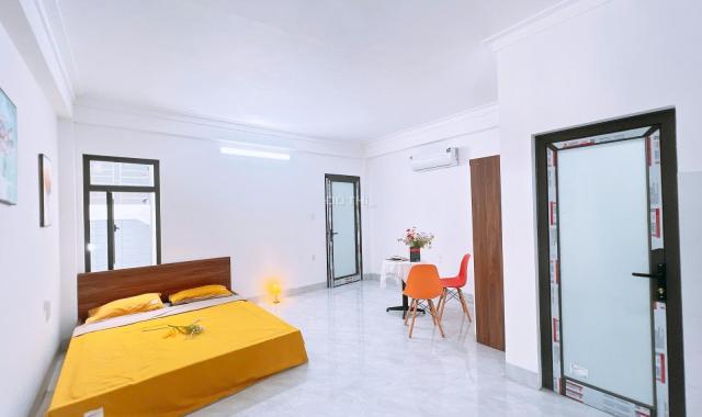 Studio 40m² full nội thất, cửa sổ lớn – Lạc Long Quân, Tây Hồ, 5tr