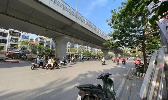 Nhà ngõ rẻ, thông tứ phía, tiện ích nhiều, gần TTTM