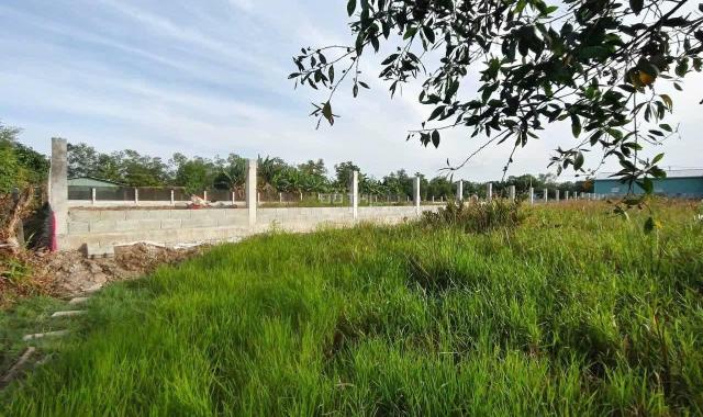 Chính chủ Bán đất MT 2500m2 sát Khu du lịch Song Long đường D1, Quận 9 giá rẻ 15.2tr/m2