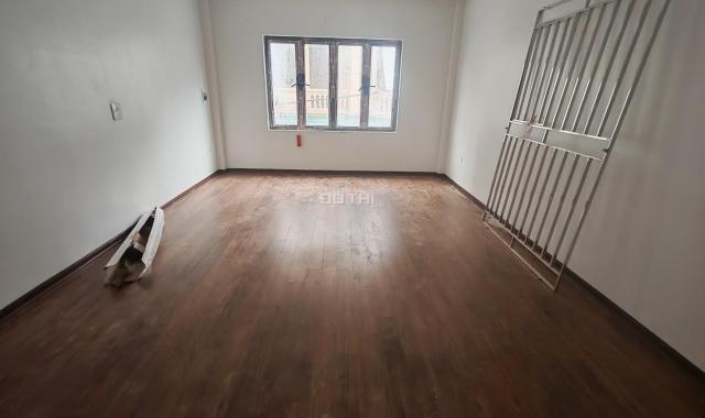 Bán nhà lô góc, ngõ rộng thoáng, thiết kế 5 tầng hiện đại – sổ đỏ vuông đẹp