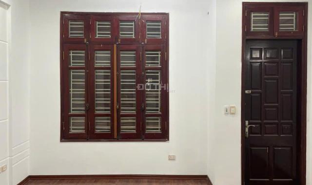 Cho thuê nhà chính chủ 5 tầng tại Cầu Giấy với diện tích sàn 78m2, cạnh trường cấp 3 Cầu Giấy