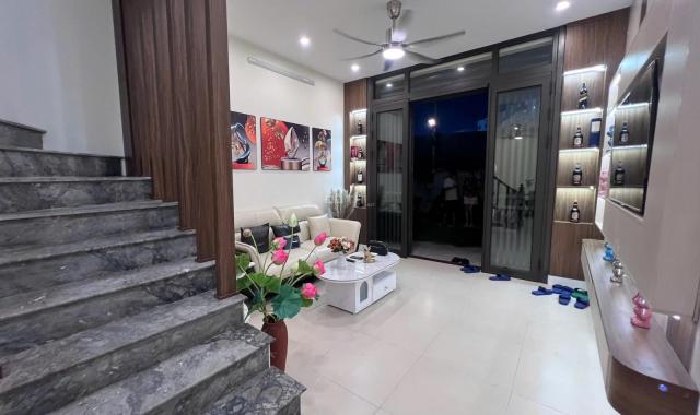 Phân lô trung tâm Mỹ Đình Mễ Trì 40m2 5 tầng giá 14 tỷ