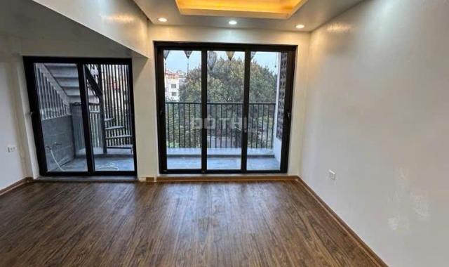 CÙ CHÍNH LAN – 7 TẦNG HIỆN ĐẠI - KINH DOANH - 10,6 TỶ