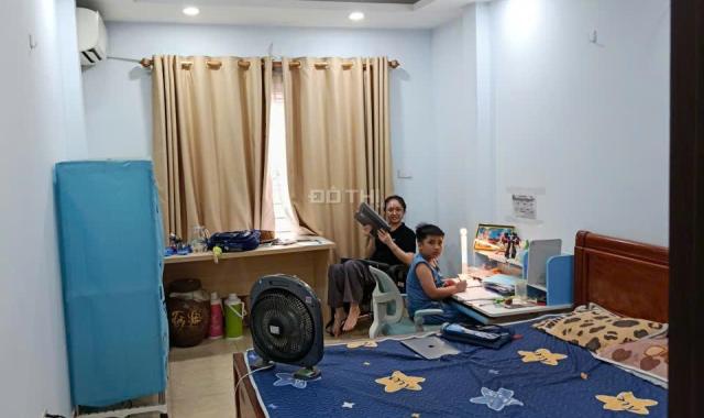 Phân lô đường Cầu Giấy 45m² 5 tầng giá 12 tỷ đầu tư tốt