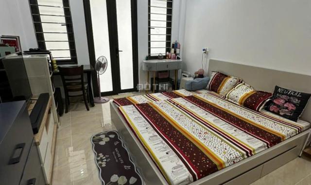 Hồ Tùng Mậu Cầu Giấy 30m2 5 tầng lô góc giá 8 tỷ
