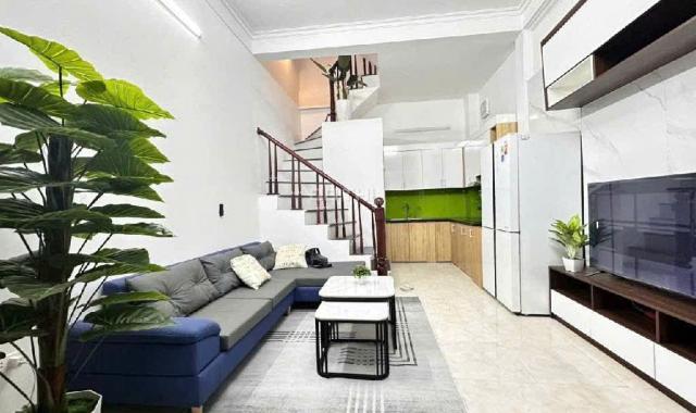 Bán nhà riêng tại Đường Cầu Giấy, Phường Dịch Vọng, Cầu Giấy, Hà Nội diện tích 25m2 giá 8.8 Tỷ