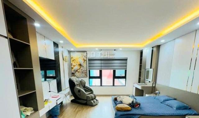HÀNG HOT. BÁN NHÀ VŨ ĐỨC THẬN VIỆT HƯNG, Ô TÔ TRÁNH, GA RA Ô TÔ, KINH DOANH, GIÁ HỜI