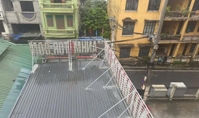 Chính chủ bán nhà mặt phố 146m2- 4 tầng, đang kinh doanh tốt, 1 mặt tiền, 1 mặt thoáng.