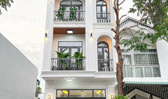 Nhà vừa mới xây xong, trung tâm Thủ Dầu Một giá rẻ