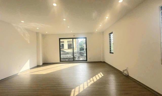 HOT. BÁN NHÀ VŨ XUÂN THIỀU SÀI ĐỒNG, LÔ GÓC, Ô TÔ TRÁNH, GA RA Ô TÔ, THANG MÁY, GIÁ TỐT