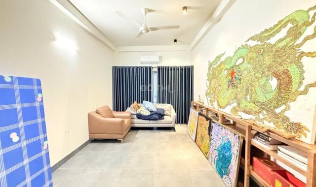Bán  NHÀ ĐẸP, Ô TÔ ĐỖ CỬA , NGÕ THÔNG 207