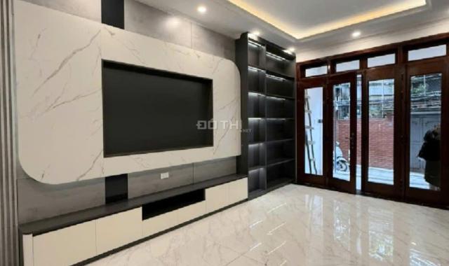 BÁN NHÀ HỒNG TIẾN LONG BIÊN, TẶNG NỘI THẤT CHẤT, THANG MÁY, GẦN PHỐ 56M2, 11.X TỶ