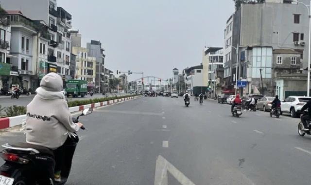 BÁN NHÀ HỒNG TIẾN LONG BIÊN, TẶNG NỘI THẤT CHẤT, THANG MÁY, GẦN PHỐ 56M2, 11.X TỶ