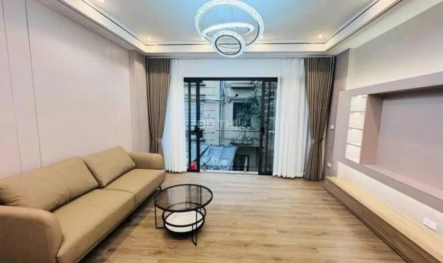 BÁN NHÀ VŨ ĐỨC THẬN, Ô TÔ VAO NHÀ, TẶNG NỘI THẤT LONG LANH, GẦN PHỐ, 6 TẦNG, CHỈ 7.X  TỶ