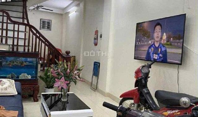 Bán nhà riêng tại Phường Mỹ Đình 1, Nam Từ Liêm, Hà Nội diện tích 40m2 giá 8.2 Tỷ