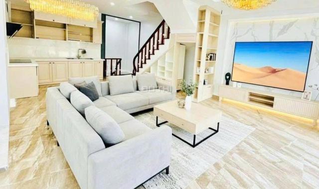 BÁN NHÀ HỒNG TIẾN, LÔ GÓC, GARA Ô TÔ CAMRY, GẦN PHỐ, MT KHỦNG, TẶNG NỘI THẤT CHẤT, GIÁ MỀM