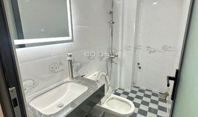 NHÀ ĐẸP HẺM XE HƠI – ÂU DƯƠNG LÂN – NHÀ TRỐNG Ở NGAY – NHỈNH 6 TỎI