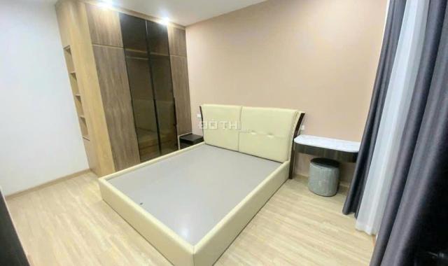 BÁN NHÀ HỒNG TIẾN BỒ ĐỀ, THANG MÁY LONG LANH, TẶNG NỘI THẤT CHẤT, 25M RA PHỐ, GIÁ MỀM NHƯ BÚN