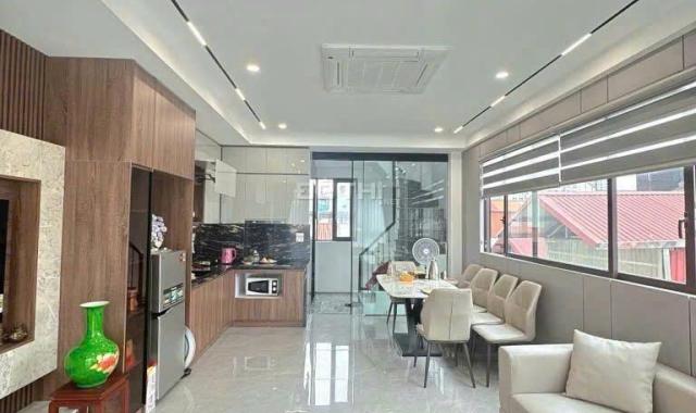 BÁN NHÀ NGUYỄN SƠN GIA THỤY, LÔ GÓC, GARA Ô TÔ CAMRY, THANG MÁY, TẶNG NỘI THẤT TIỀN TỈ, GIÁ MỀM
