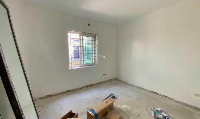 Bán Nhà Mới Xây Cầu Giấy Phù Hợp Với 2 Vợ Chồng Và 2Con Nhỏ