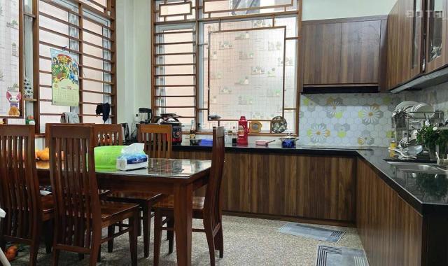 Nhà Siêu Hot,Giá Cả Phải Chăng.DT35m2-MT4,8m