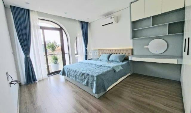 BÁN NHÀ THẠCH BÀN LONG BIÊN, PHÂN LÔ, Ô TÔ VÀO NHÀ, THANG MÁY, TẶNG NỘI THẤT CHẤT, GIÁ MỀM