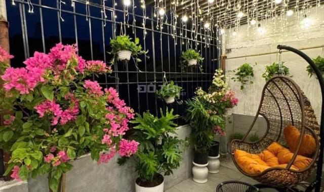 Cực hiếm nhà đẹp Đội Cấn ngõ thông ô tô đỗ cổng mặt tiền rộng 45m² x 5 tầng hơn 10 tỷ