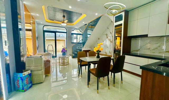 Ms 924🔴 Nhà Đẹp 1 Trệt 1 Lầu- Gần Chợ Thánh Tâm- Tân Biên- Xe Hơi Tận Nhà- 3PN- Hướng Nam