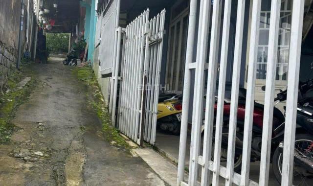BÁN ĐẤT TẶNG NHÀ XÂY KIÊN CỐ DIỆN TÍCH 294m2 GIÁ CHỈ 3 TỶ 700TR cách chợ Ngô Quyền 1km